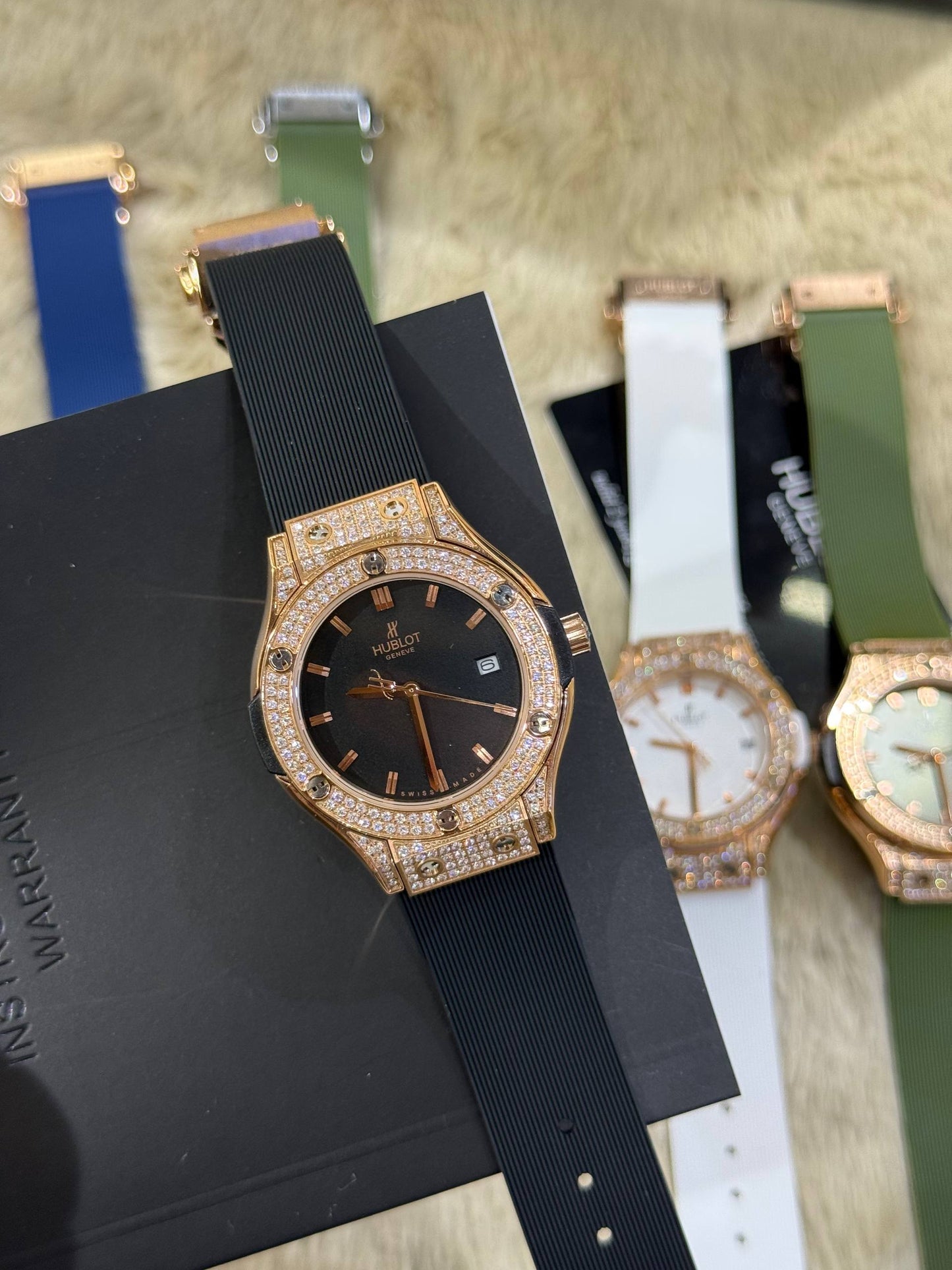 Montre Hblt Bleu & Or Rose Sertie de Cristaux