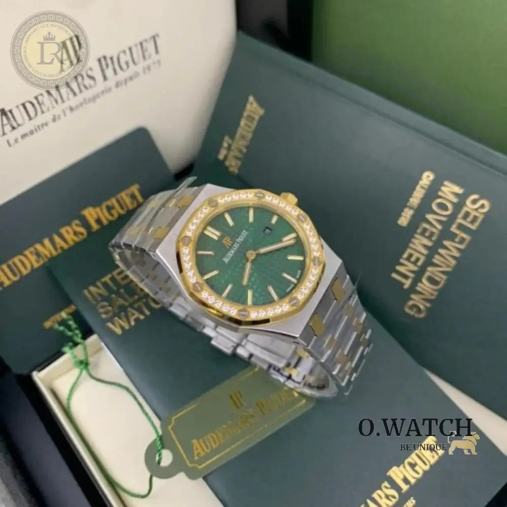 Audemars Piguet Royal Oak Lunette Sertie de Diamants Cadran Vert