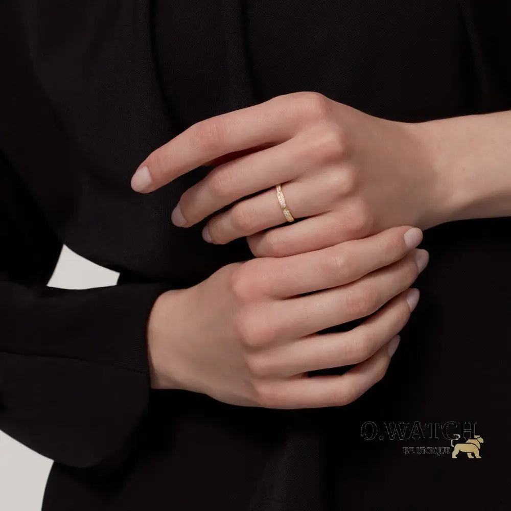 BAGUE CARTIER PETIT MODÈLE PAVÉ GOLD bague