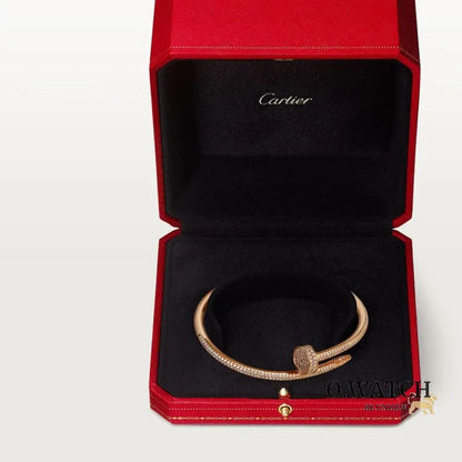 BRACELET CARTIER JUSTE UN CLOU MODÉLE CLASSIQUE SEMI PAVÉ ROSE GOLD Bracelet Cartier