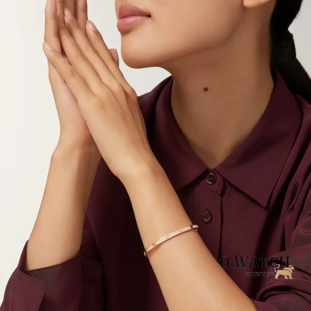 BRACELET CARTIER LOVE PETIT MODÉLE CLASSIQUE PAVÉ ROSE GOLD Bracelet Cartier