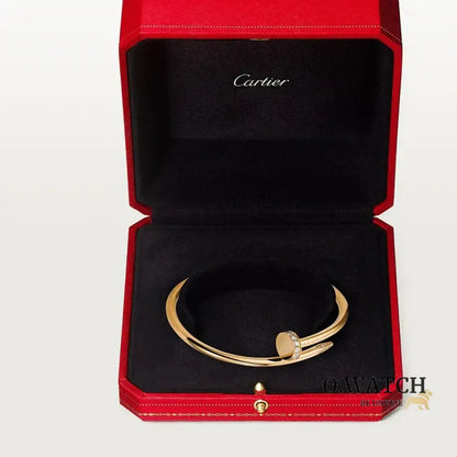 Ensemble de la collection « Juste un Clou » – bracelet et bague en diamants style classique Bracelet Cartier