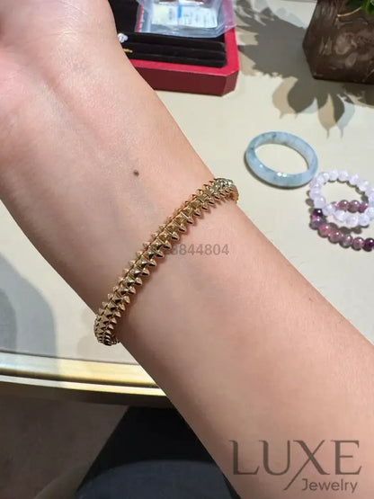 Ensemble deux pièces de la collection « Clash de Cartier » bracelet et boucles d’oreilles Bracelet Cartier